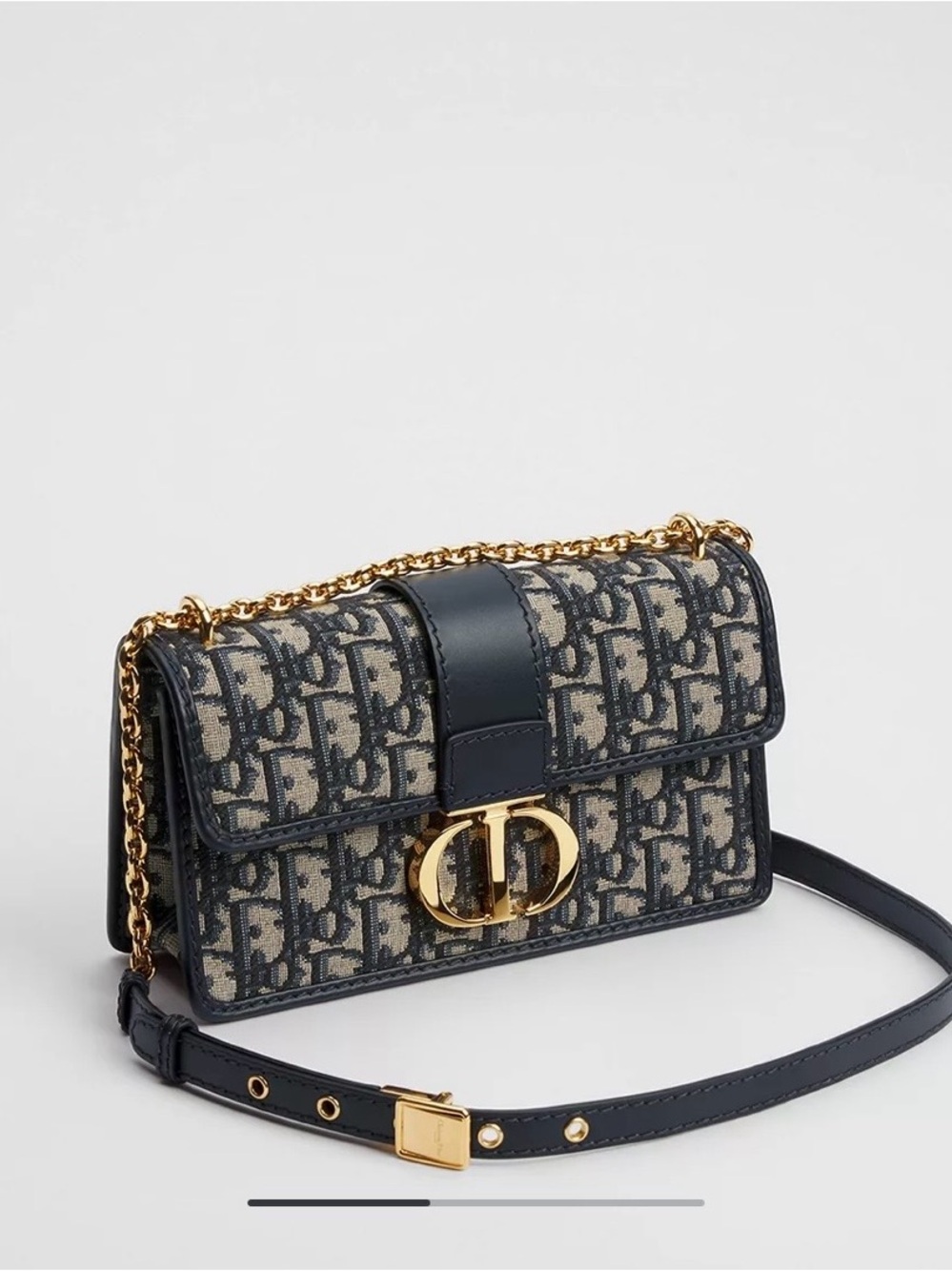 Dior Navy and Beige Oblique Montaigne Crossbody Bag with Gold Hardware - Picture 2 of 10